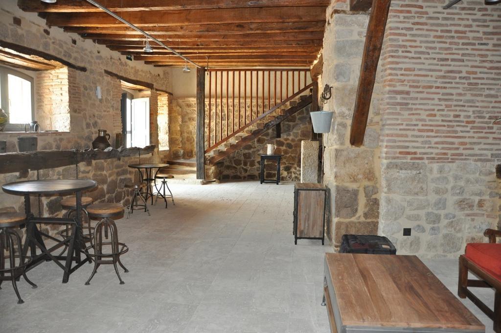 Emebed Posada Castrojeriz Exterior photo